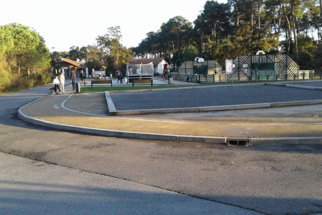 T2 Antigua Ondres Plage Avec Piscine Et Tennis Luaran gambar
